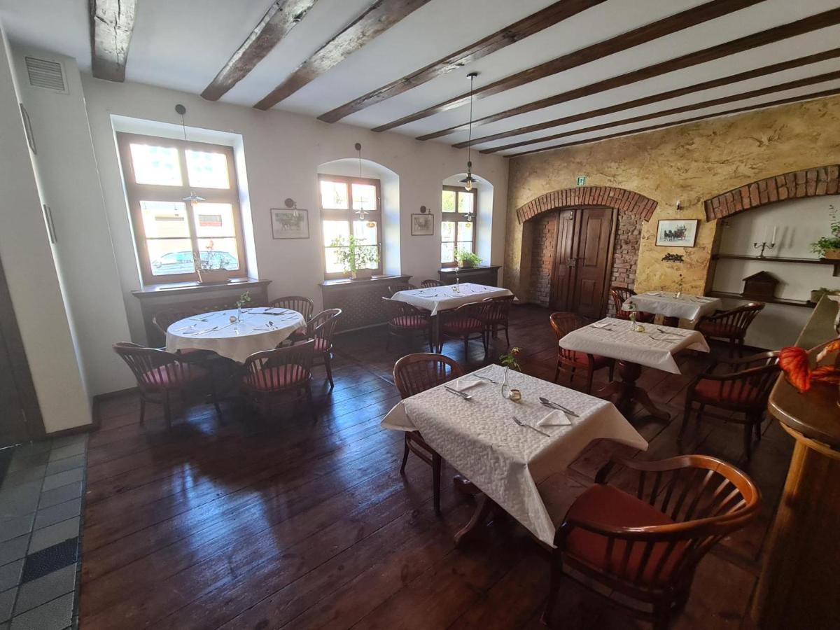 Hotel Zajazd Kultury, Dawniej Pocztowy 锡隆纳葛拉 外观 照片