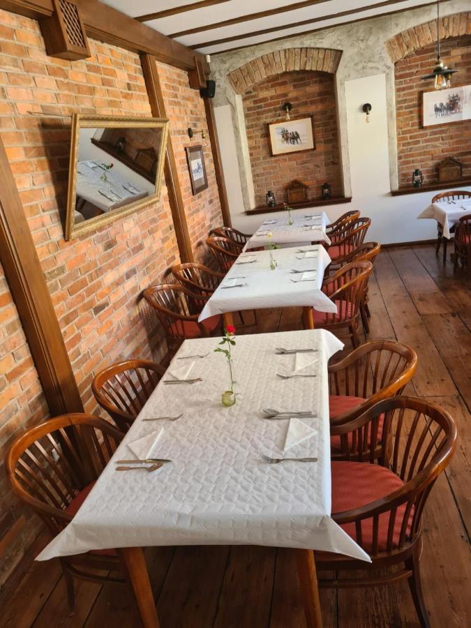 Hotel Zajazd Kultury, Dawniej Pocztowy 锡隆纳葛拉 外观 照片
