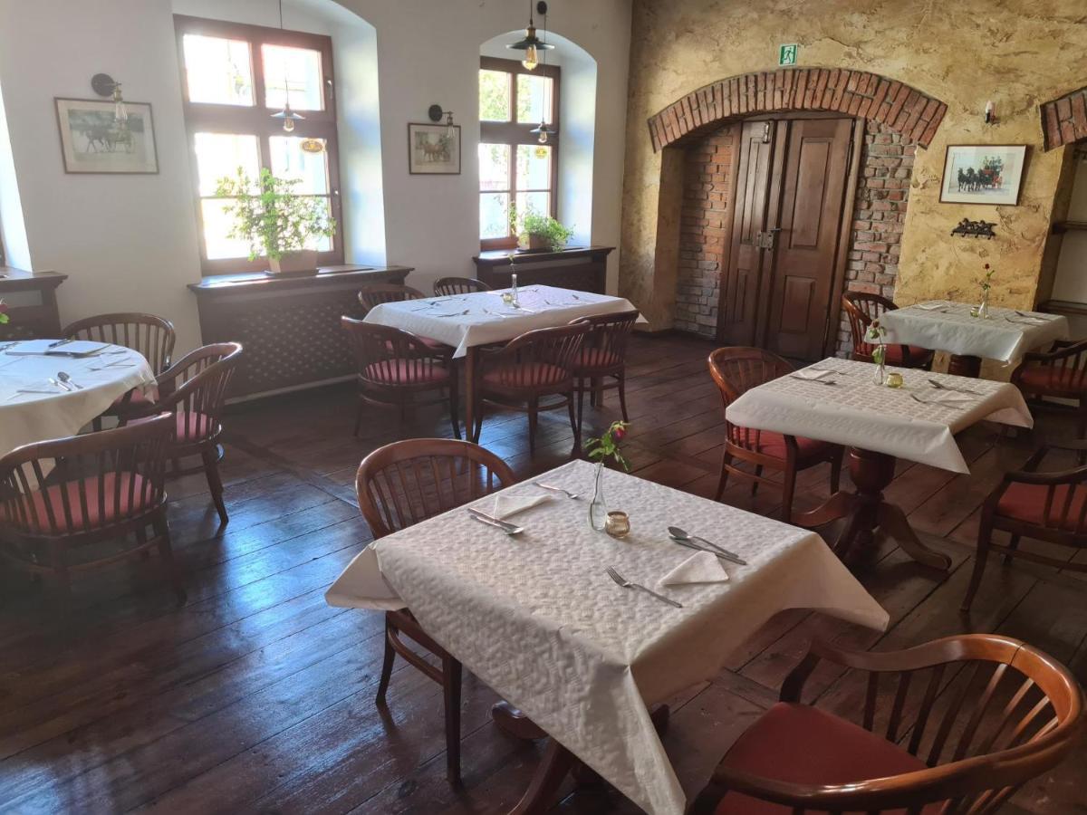 Hotel Zajazd Kultury, Dawniej Pocztowy 锡隆纳葛拉 外观 照片
