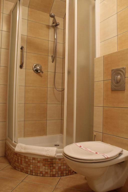 Hotel Zajazd Kultury, Dawniej Pocztowy 锡隆纳葛拉 外观 照片