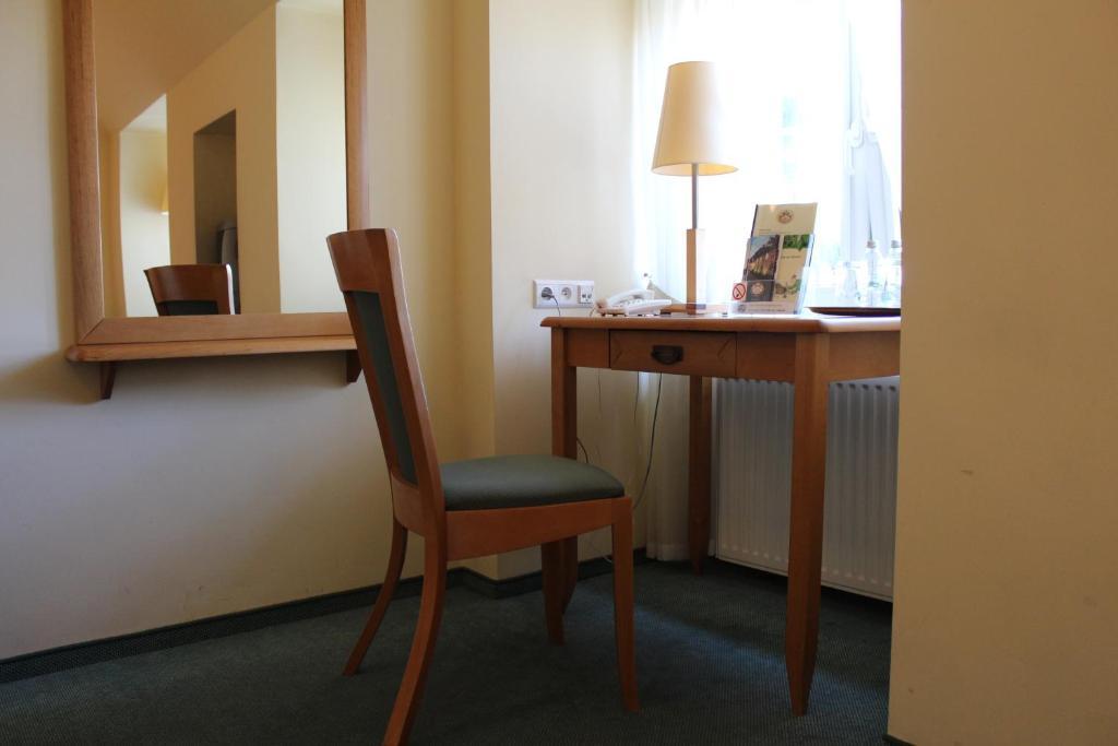 Hotel Zajazd Kultury, Dawniej Pocztowy 锡隆纳葛拉 外观 照片